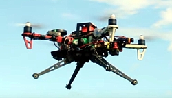Schräglander-Drohne