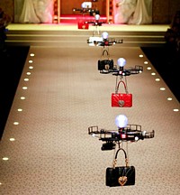 Modeschau-Drohnen