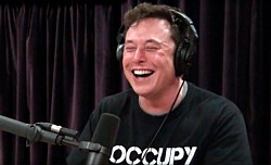 Elon Musk beim Interview