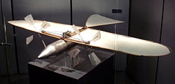 Modellflugzeug von Tatin