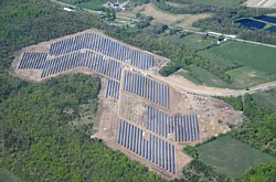 Solarfarm Napanee im Bau