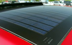 Kyocera-Solardach auf Toyota Prius
