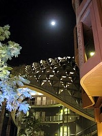 Masdar Vollmond