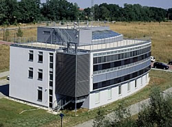 Synergiefassade am Solarzentrum Frankfurt/Oder 