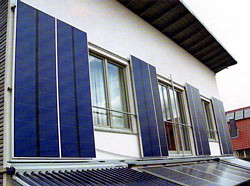 Solare Fensterläden von Astrid Schneider