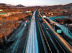 Solar-Autobahn in China im Bau