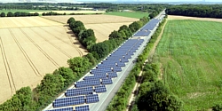 Autobahn-Solaranlage bei Niederzier