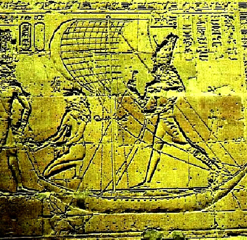Pharaonisches Segelschiff auf Fries