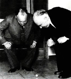Wendekreisel mit Niels Bohr und Wolfgang Pauli